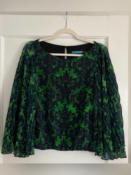 Alice + Olivia Tops - Alice + Olivia Briar Green Black Silk Pleated Batwing Blouse Top S NWOT
